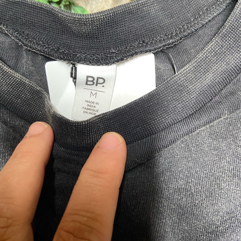 BP Tops. Size - M - Picture 6 of 7